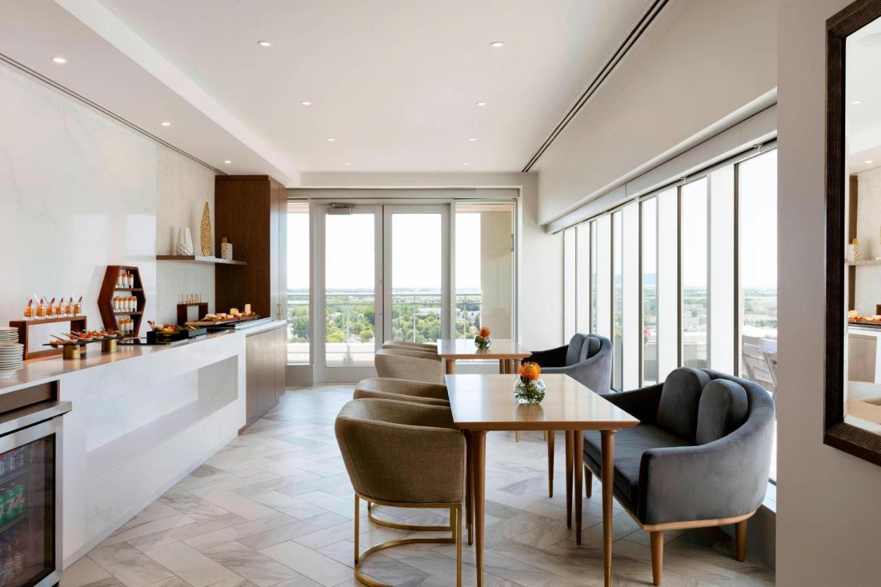 Sheraton Saint-Hyacinthe Hotel מראה חיצוני תמונה