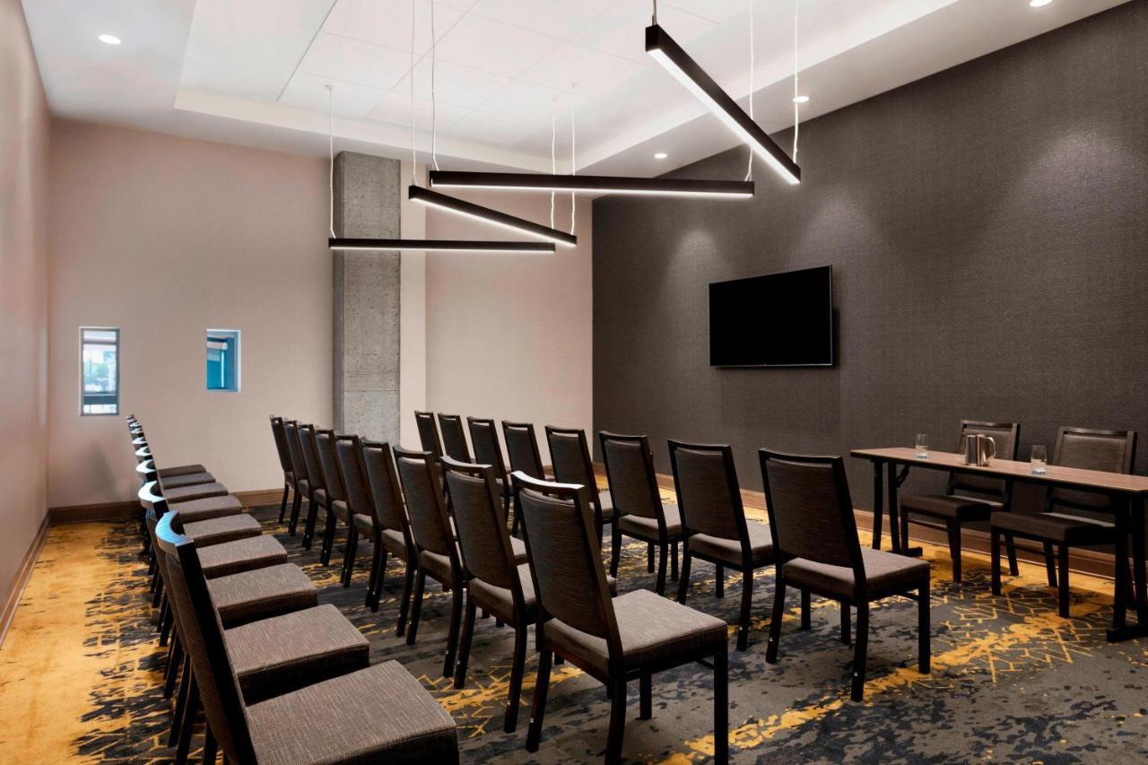Sheraton Saint-Hyacinthe Hotel מראה חיצוני תמונה