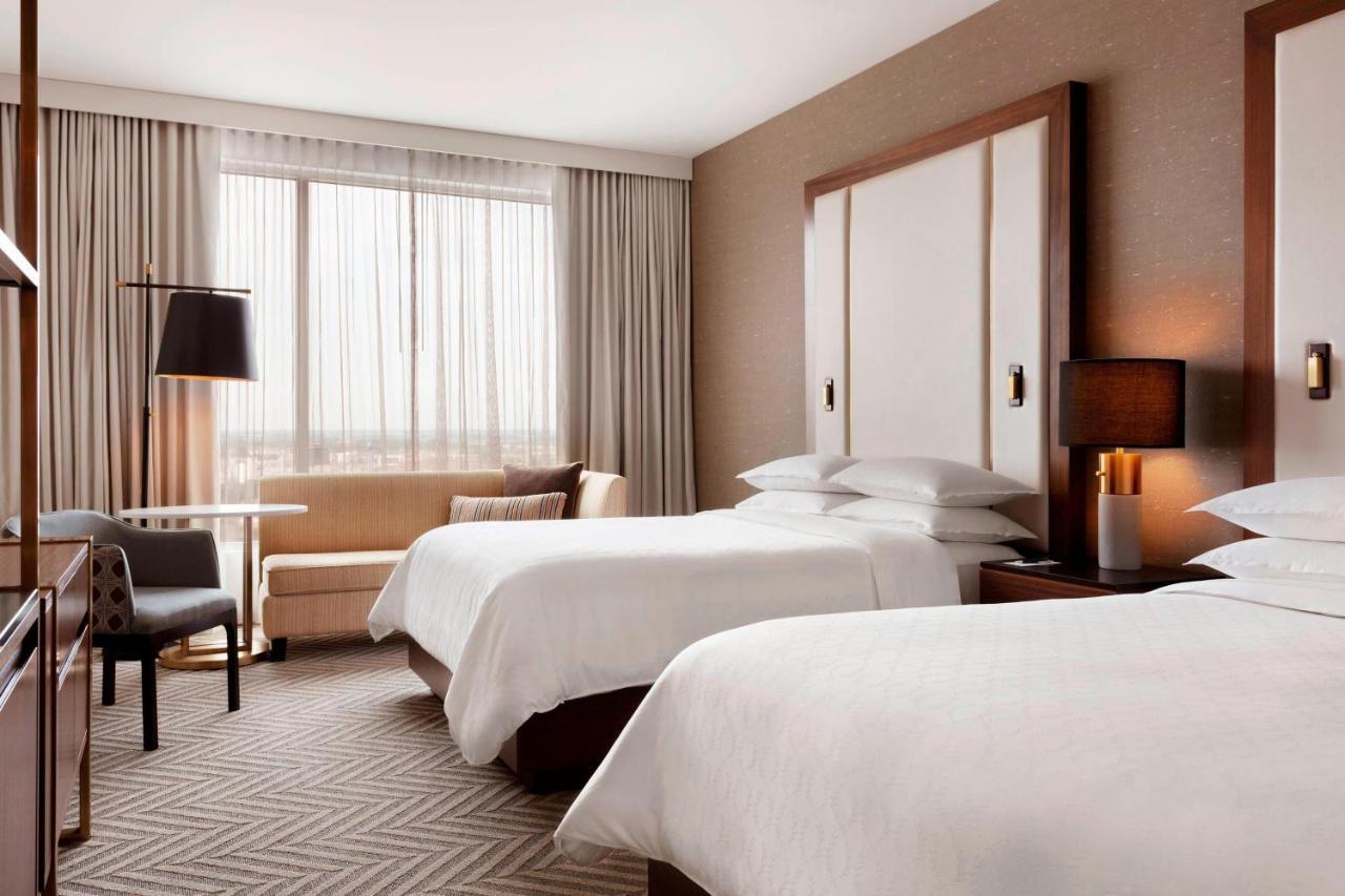 Sheraton Saint-Hyacinthe Hotel מראה חיצוני תמונה